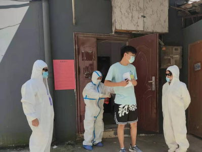 区医保局：用心防疫 贴心助考