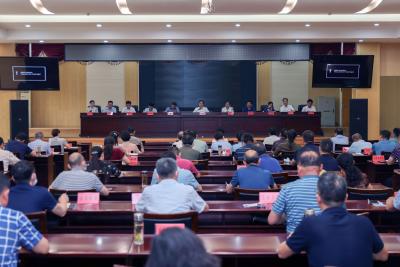 顾兴旺主持召开咸安区当前工作安排部署会议：以时不我待的紧迫感精准务实推动咸安高质量发展