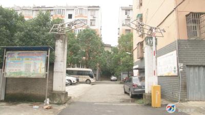 小区脏乱差 创文包保单位竟不知晓