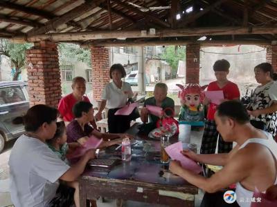 官埠桥镇：“五老”献余热 助力防溺水