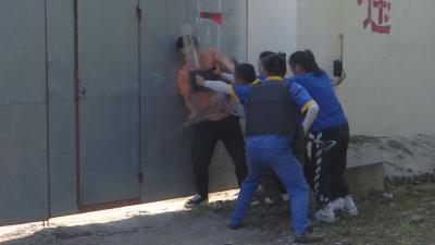 应急演练！“歹徒”冲击靖宇爆破仓库，警民联手将其制服