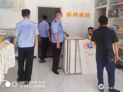 金叶社区：党员下沉防疫一线践行责任担当