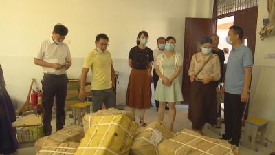 区领导督导检查学校疫情防控和秋季开学准备工作