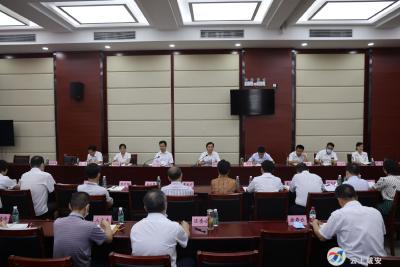 顾兴旺在区委中心组党史学习教育专题读书班研讨会议上强调 深学细悟笃行习近平总书记“七一”重要讲话精神 努力为党和人民争取更大光荣