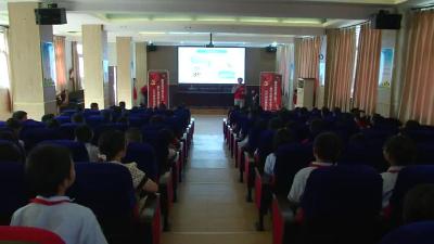 “跑山电工”走进市第五小学 守护学生用电安全