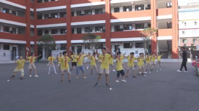 “双减”让孩子童年更加多彩