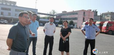 咸安区商贸（成品油）专委会开展节前安全生产大检查