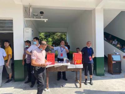 双溪桥镇区乡（镇）两级人大代表换届选举顺利进行