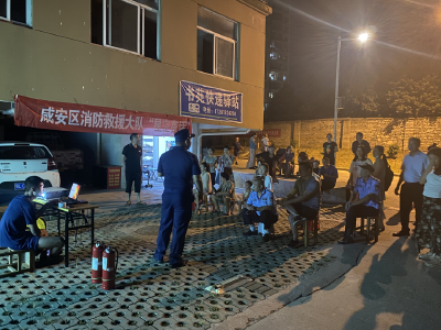 消防演练进小区 共筑安全“防火墙”