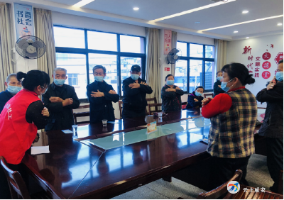 西河社区：情暖重阳 爱在社区