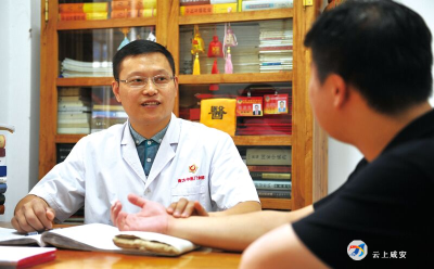 【政协委员风采】母连锦：一位初心向党担当奉献的农工党党员