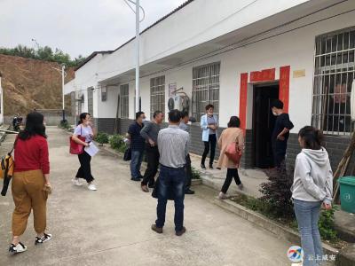 推进后续扶持  提升易地扶贫搬迁群众幸福感