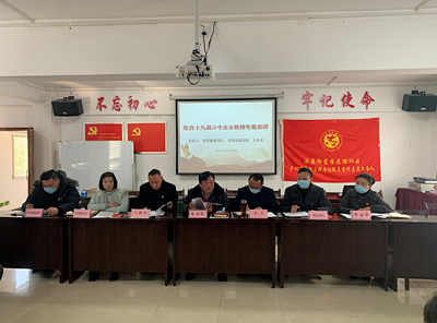 桂花路社区：以史为鉴 主题党日亮起来