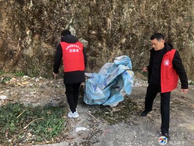 区公共资源交易中心：积极推进创建全国文明城市工作