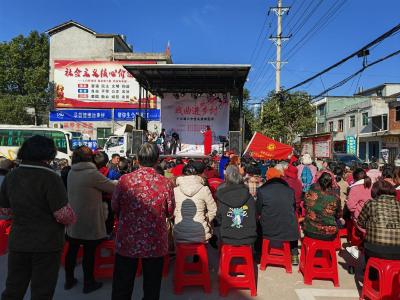 送戏下乡进农村 文化惠民暖人心
