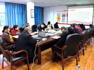 区供销社召开学习党的十九届六中全会精神专题宣讲会