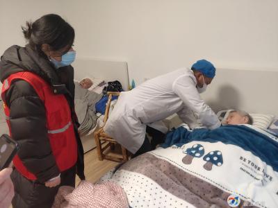 盘泗洲社区：关爱失能老人  