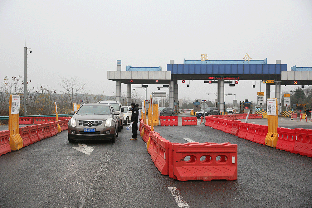 严防严控！咸安织牢疫情“防控网”