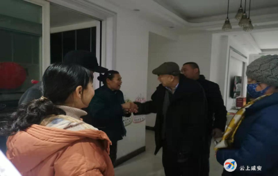 寒冬送温暖 关怀入人心  