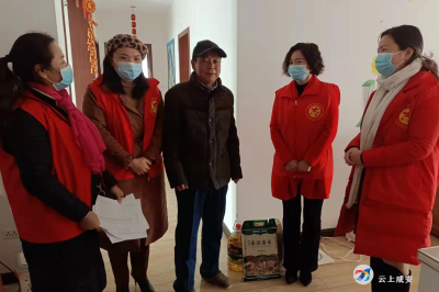 温泉街道：走访慰问 情暖计生特殊家庭