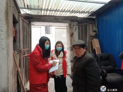 入户宣传，让文明深入人心