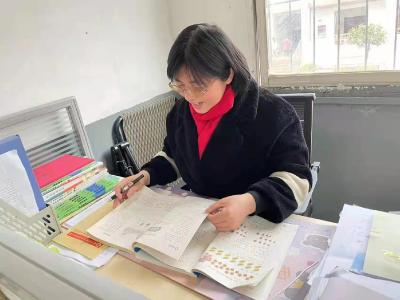 咸安好人——余娟