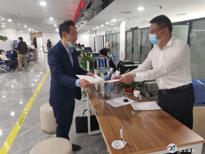 区住建局:“一把手”走流程，助企“走新”更“走心”