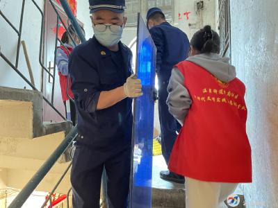 咸安：“楼道革命”助力文明城市创建