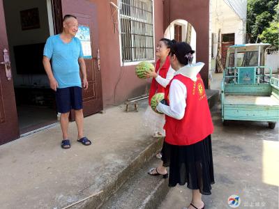 祝垴村：烈日炎炎送清凉  “诚聘”群众观察员