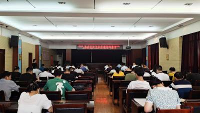 咸安区组织“深入学习贯彻习近平总书记考察湖北重要讲话精神，推进落实省第十二次党代会决策部署”专题考学