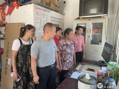  区乡村振兴局：打造“智慧安防小区”