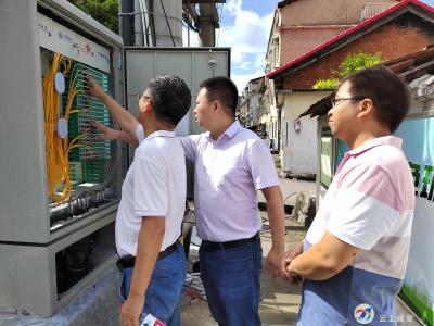 市移动公司党委书记、总经理刘建到包保社区开展“下基层、察民情、解民忧、暖民心”实践活动