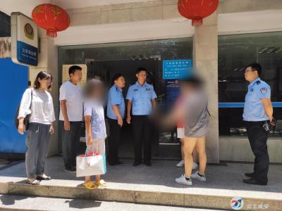 暖心！女童外出走失，警民协力助其归家