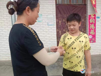 手环心连心,“防溺水”意识常铭记