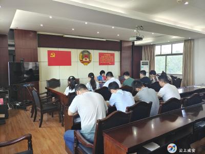 咸安区召开2022年选调生分配到岗见面会