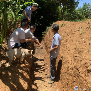 汀泗桥镇综治中心：酷暑烈日正当头 为民解忧在心间