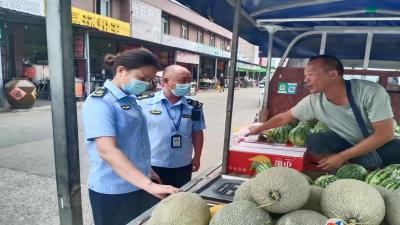 队所联动，开展农贸市场专项检查