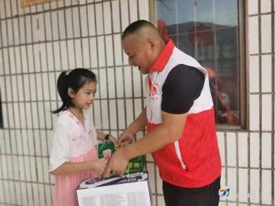 区民政局：爱心助学千里行  圆梦育人暖金秋