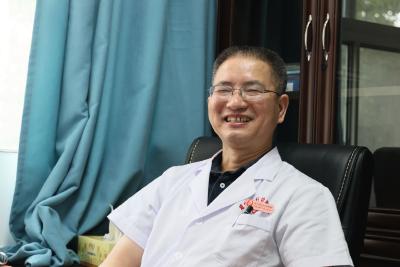 （暂不发）【喜迎二十大 奋进新征程】雷青：以平凡之躯 抚万千伤痛  