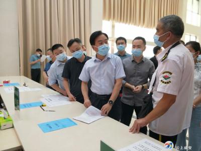 顾兴旺在调研资源服务平台下沉工作时强调：始终坚持以人民为中心 把咸安“三下沉”工作品牌擦得更亮
