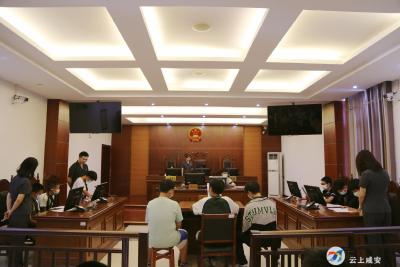 区法院：定制专属法治套餐 护航青少年健康成长