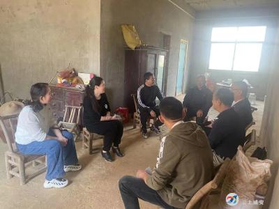 区总工会入户走访听民声 