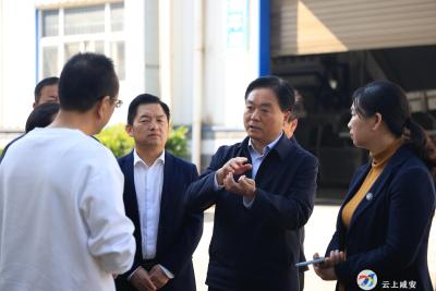 顾兴旺调研桂花企业时强调 坚持以花旺城、以产兴城、产城融合 积极推进中国桂花城建设