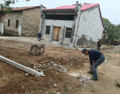 贺胜桥镇花坪村：干群齐修路  “共同缔造”美好生活