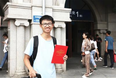 5折买火车票，录取通知书也能用！