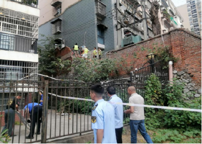阳光社区：一堵围墙“拆出”幸福感