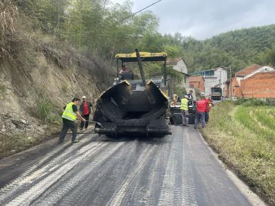 大幕乡双垅村：桂乡管家惠民生，农村道路换新值