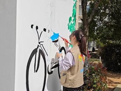 咸安区永安街道凤凰社区：彩绘焕新旧墙垣，共绘邻里“幸福圈”