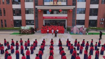 咸宁实验外国语学校玉桂校区：书香探秘季 在阅读中探索知识奥秘 