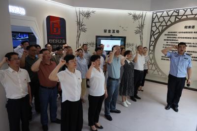咸安区人大常委会参观市禁毒警示教育中心 凝聚禁毒监督合力